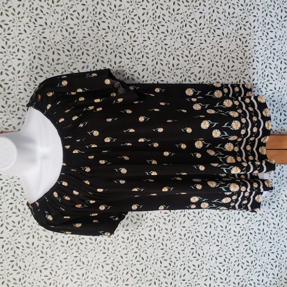 Flowy flower shirt